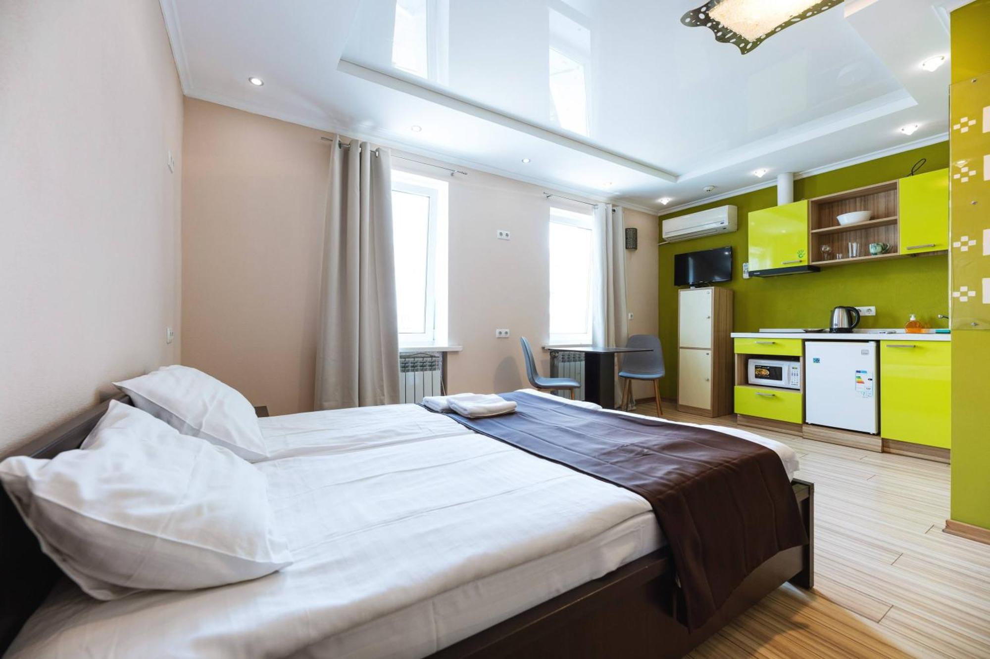 Guest House "Vladimirskaya 42" Kiew Exterior foto