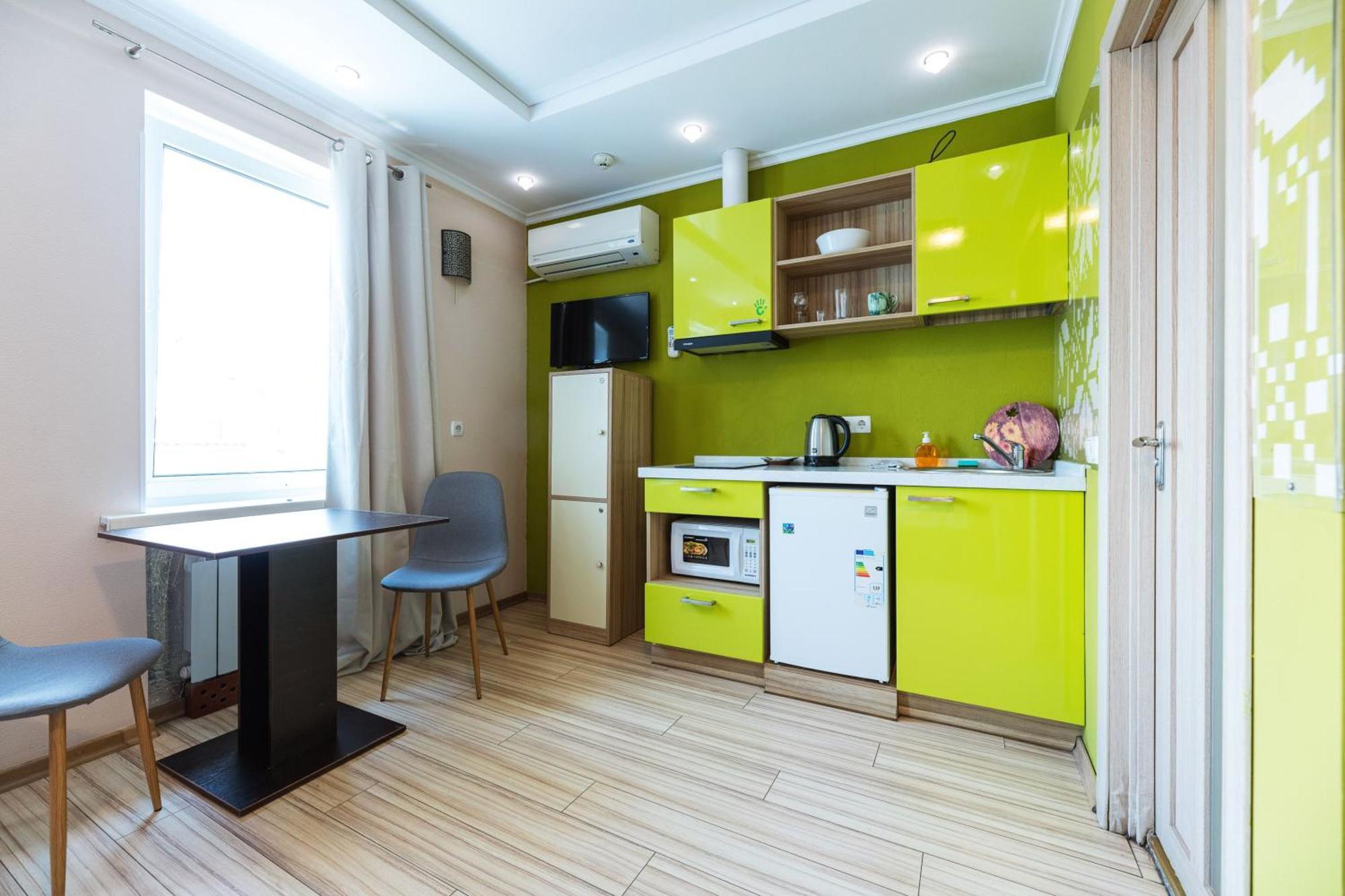 Guest House "Vladimirskaya 42" Kiew Exterior foto