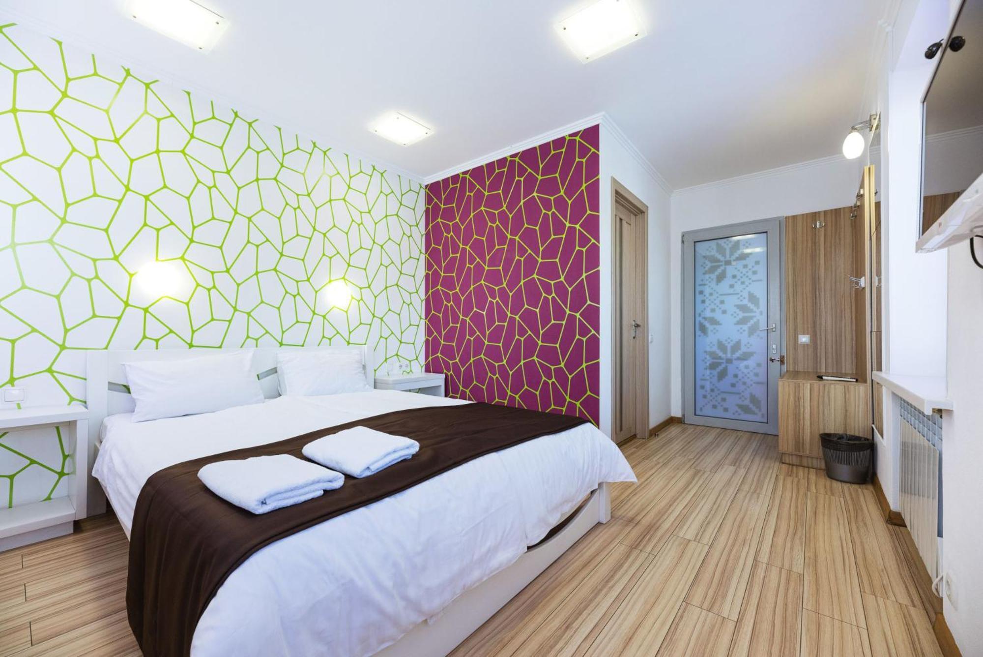 Guest House "Vladimirskaya 42" Kiew Exterior foto