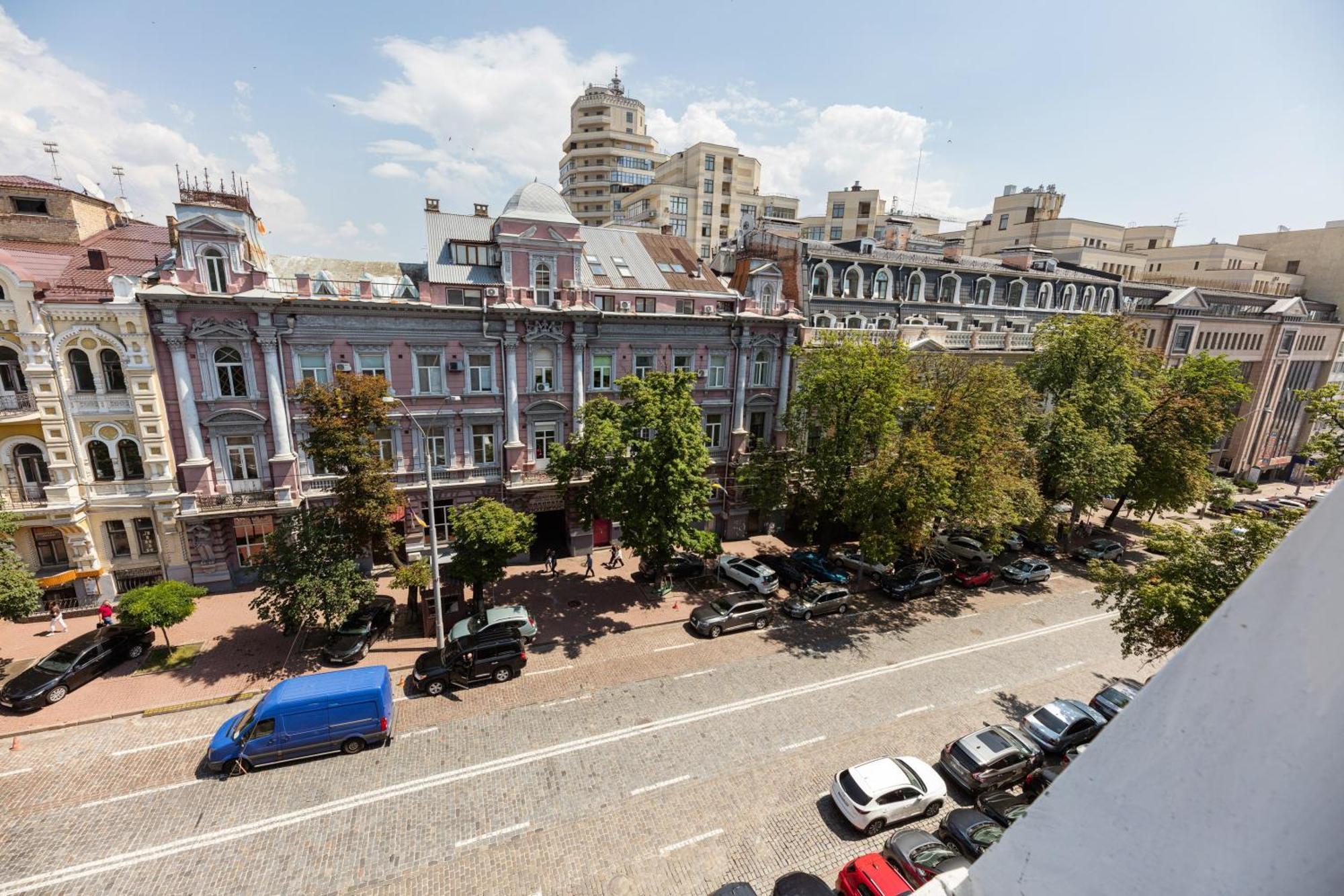 Guest House "Vladimirskaya 42" Kiew Exterior foto
