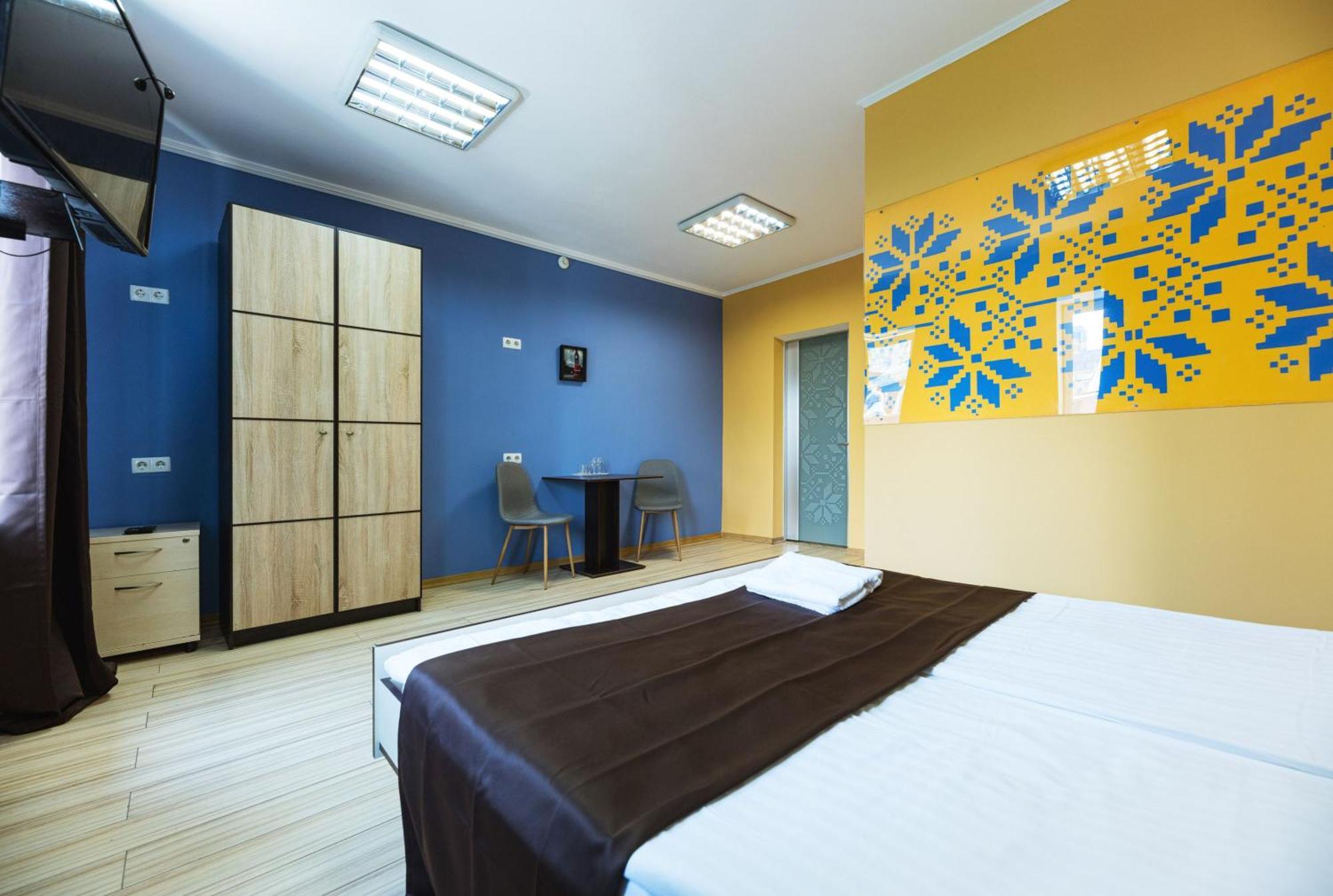 Guest House "Vladimirskaya 42" Kiew Exterior foto