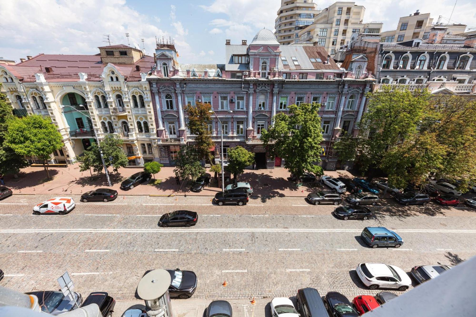 Guest House "Vladimirskaya 42" Kiew Exterior foto